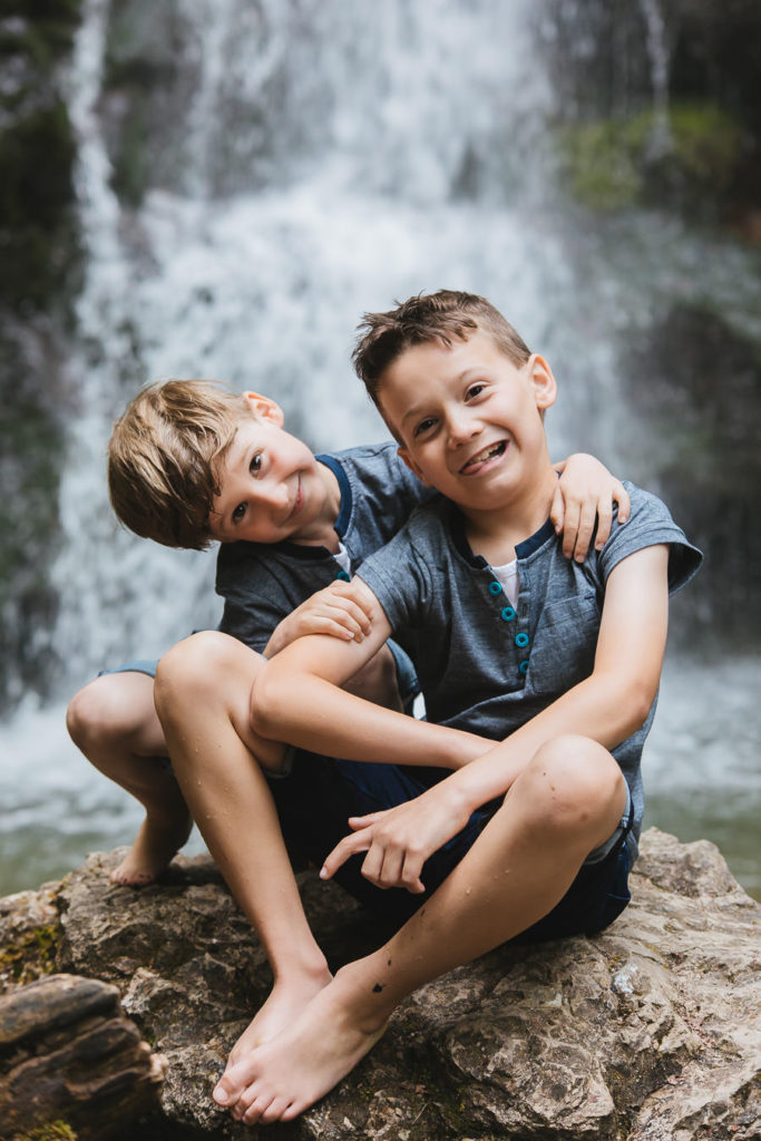Lustige Geschwisterfotos am Schliersee